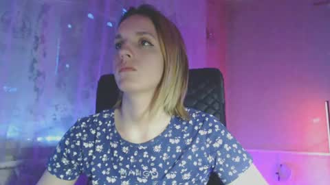 Snapshot of babymuro4ka chatting on February 25, 2025, 4:03 am Sonya online show from February 25, 2025, 4:03 am