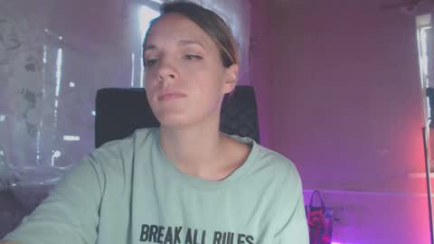 Snapshot of babymuro4ka chatting on September 10, 2025, 3:39 am Sonya online show from September 10, 2025, 3:39 am