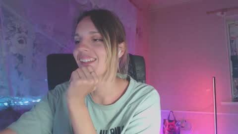 Snapshot of babymuro4ka chatting on September 13, 2025, 8:30 pm Sonya online show from September 13, 2025, 8:30 pm