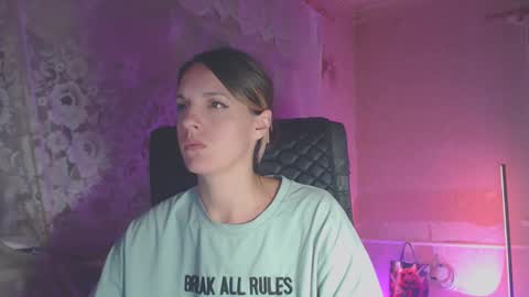 Snapshot of babymuro4ka chatting on September 16, 2025, 6:31 pm Sonya online show from September 16, 2025, 6:31 pm