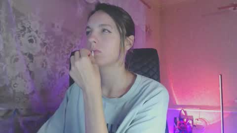 Snapshot of babymuro4ka chatting on October 8, 2025, 7:22 pm Sonya online show from October 8, 2025, 7:22 pm