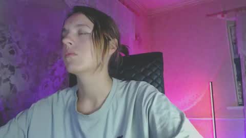 Snapshot of babymuro4ka chatting on October 11, 2025, 5:44 pm Sonya online show from October 11, 2025, 5:44 pm