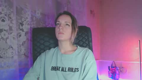 Snapshot of babymuro4ka chatting on October 29, 2025, 6:53 pm Sonya online show from October 29, 2025, 6:53 pm