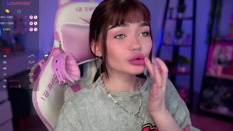 Nika online show from March 12, 2025, 11:22 pm