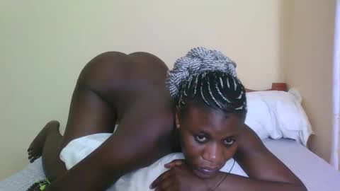 Snapshot of babyrozillah chatting on April 3, 2026, 7:56 pm PRISCILLAH online show from April 3, 2026, 7:56 pm