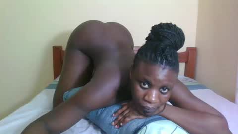 Snapshot of babyrozillah chatting on July 13, 2026, 7:27 pm PRISCILLAH online show from July 13, 2026, 7:27 pm
