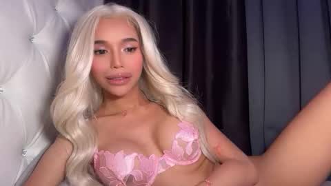 babysabrinaxx online show from October 22, 2025, 7:24 pm