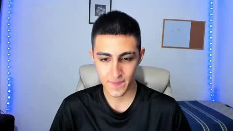 Snapshot of babyted273 chatting on May 30, 2026, 6:43 am Babyted273 online show from May 30, 2026, 6:43 am