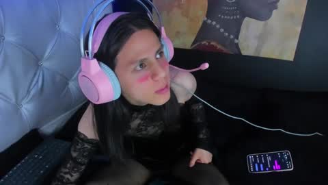 babyy_vi online show from February 20, 2025, 1:40 pm