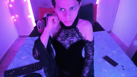 babyy_vi online show from March 11, 2025, 1:12 pm