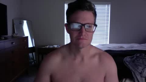 Snapshot of backsweatdaddy chatting on December 16, 2025, 8:25 pm backsweatdaddy online show from December 16, 2025, 8:25 pm