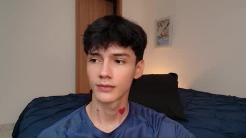 jhojan online show from November 5, 2025, 8:42 pm