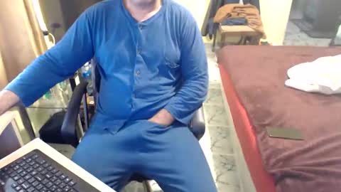 badbulgaro online show from November 1, 2025, 2:41 pm