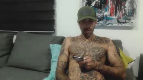 BadCouple  online show from September 12, 2025, 3:28 am