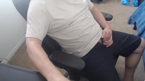 Snapshot of baddaddy77 chatting on October 8, 2025, 9:01 pm baddaddy77 online show from October 8, 2025, 9:01 pm