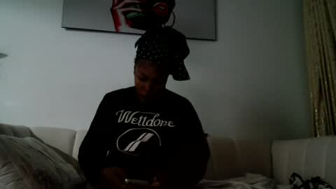 Snapshot of baddestslut001 chatting on July 12, 2026, 3:58 pm baddestslut001 online show from July 12, 2026, 3:58 pm