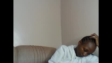 baddie_bunnie online show from May 13, 2026, 5:43 pm