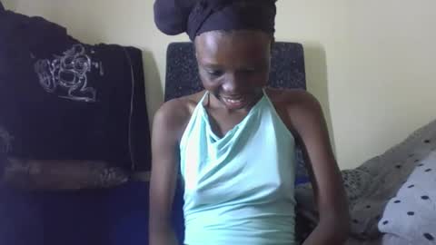 Snapshot of baddie_floxxy chatting on April 24, 2026, 8:11 pm baddie_floxxy online show from April 24, 2026, 8:11 pm