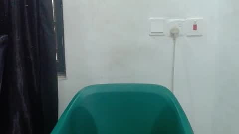 baddiebitchx online show from May 19, 2026, 8:09 am
