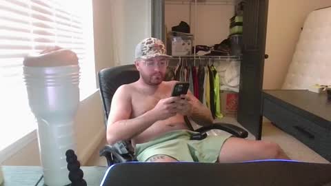 Snapshot of baddydaddy23 chatting on September 28, 2025, 9:42 pm Jon online show from September 28, 2025, 9:42 pm