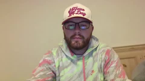 Snapshot of baddydaddy23 chatting on November 5, 2025, 3:06 am Jon online show from November 5, 2025, 3:06 am