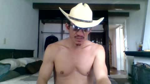 Mexican livin Off the Wall online show from April 27, 2026, 6:50 pm