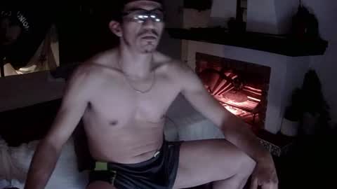 Snapshot of badhombremx chatting on June 10, 2026, 8:46 am Mexican livin Off the Wall online show from June 10, 2026, 8:46 am
