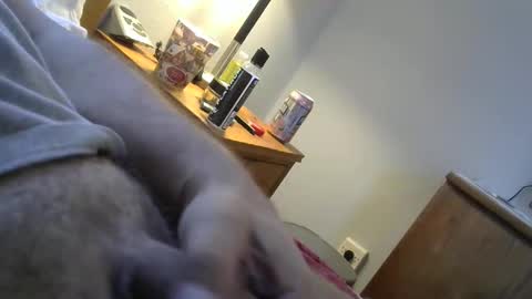 Snapshot of badlad10 chatting on December 3, 2025, 9:02 pm badlad10 online show from December 3, 2025, 9:02 pm