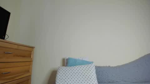 Snapshot of badmodel_ chatting on September 14, 2025, 12:59 pm Name online show from September 14, 2025, 12:59 pm