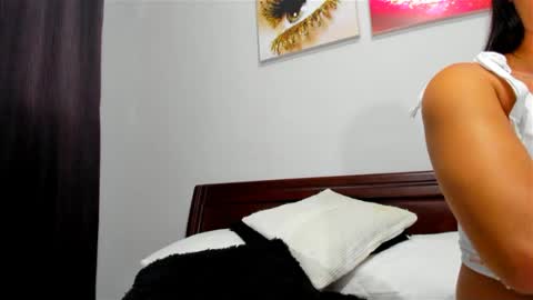 Snapshot of badoozdoll69 chatting on March 6, 2025, 2:51 am Alexandra  Independent model online show from March 6, 2025, 2:51 am