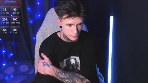 Snapshot of badrabbit__ chatting on December 25, 2024, 8:39 pm Alex online show from December 25, 2024, 8:39 pm