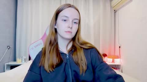 Snapshot of bae_cake_ chatting on November 30, 2025, 4:55 pm Alice online show from November 30, 2025, 4:55 pm