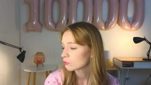 Kate online show from April 10, 2026, 4:55 pm