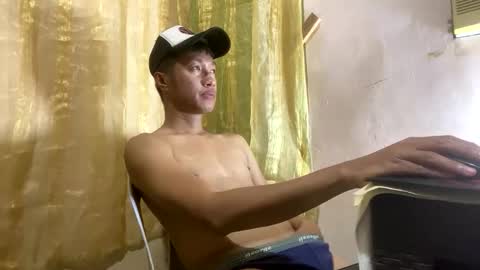 baggage00 online show from April 7, 2026, 6:58 am