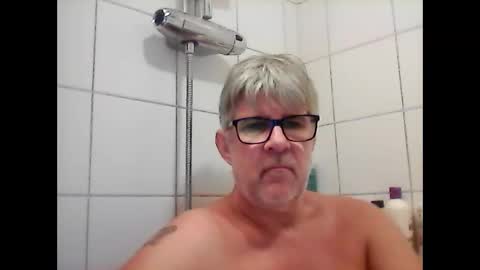 Snapshot of baggelina75 chatting on January 5, 2025, 1:26 pm baggelina75 online show from January 5, 2025, 1:26 pm