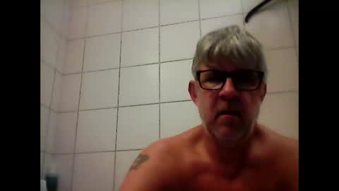 Snapshot of baggelina75 chatting on January 6, 2025, 3:40 pm baggelina75 online show from January 6, 2025, 3:40 pm