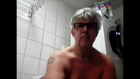 Snapshot of baggelina75 chatting on January 26, 2025, 11:06 am baggelina75 online show from January 26, 2025, 11:06 am