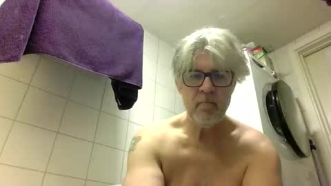 Snapshot of baggelina75 chatting on April 26, 2026, 6:55 am baggelina75 online show from April 26, 2026, 6:55 am