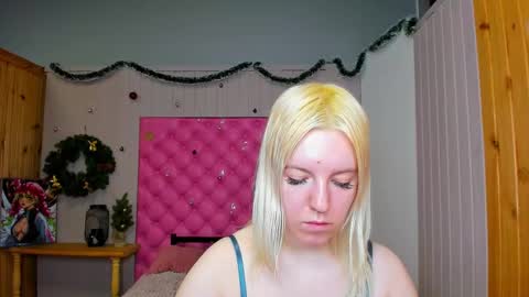 holly online show from February 18, 2025, 7:54 am