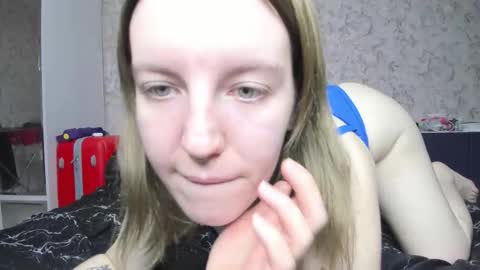 holly online show from September 11, 2025, 3:34 pm