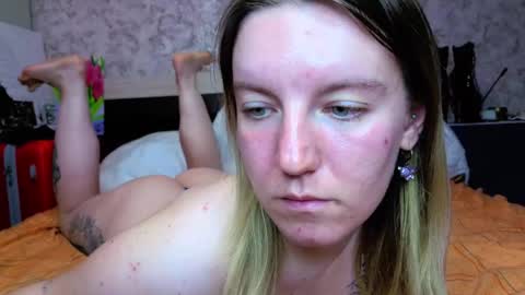 Snapshot of baiambel_mi chatting on May 23, 2026, 3:38 pm holly online show from May 23, 2026, 3:38 pm