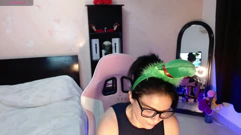 sandra online show from December 7, 2024, 11:34 pm