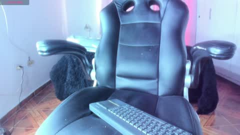 Snapshot of baileyadamss chatting on January 15, 2025, 10:13 pm IM BAILEY online show from January 15, 2025, 10:13 pm