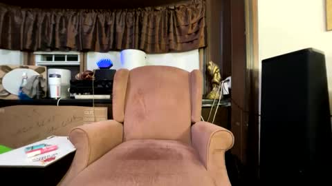 Snapshot of balddickstroking chatting on January 7, 2026, 2:03 am balddickstroking online show from January 7, 2026, 2:03 am