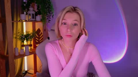 Elly online show from May 24, 2026, 11:04 am