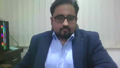 Snapshot of ballbustingslave1987nolimits chatting on December 9, 2024, 9:06 am Ballbusting Slave online show from December 9, 2024, 9:06 am