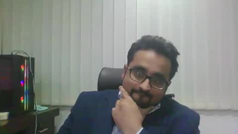 Snapshot of ballbustingslave1987nolimits chatting on December 18, 2024, 10:30 am Ballbusting Slave online show from December 18, 2024, 10:30 am