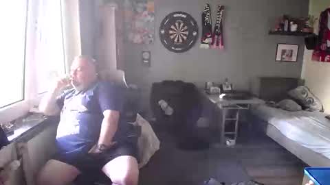 balu256 online show from April 19, 2026, 7:40 am