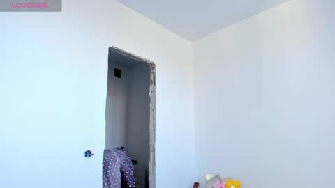 Snapshot of bam_bi chatting on April 17, 2026, 10:29 am Kira online show from April 17, 2026, 10:29 am