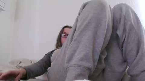 bambiboo8113 online show from November 12, 2025, 7:46 pm